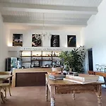 Casale Oliveta * أوربيتيلو